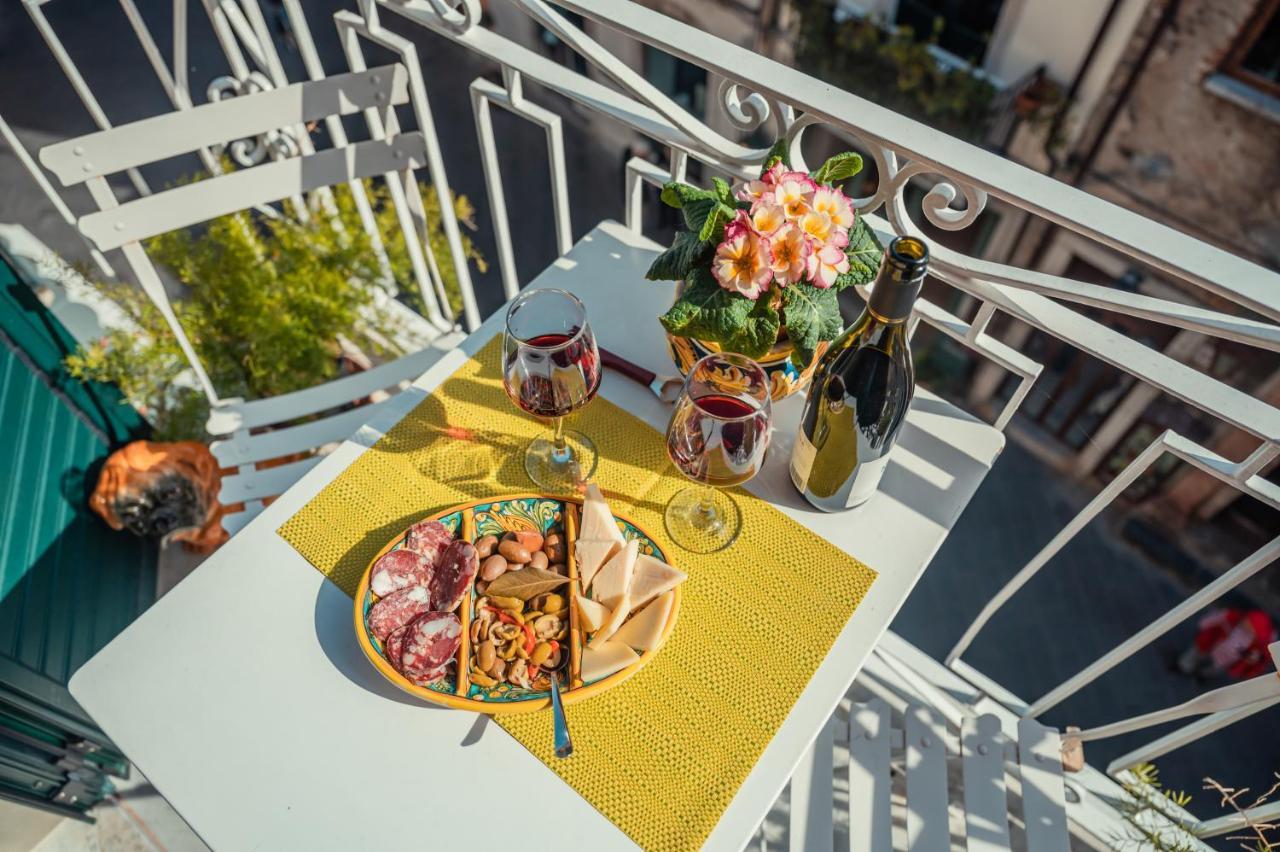 Taoapartments - Casa Vittoria Таорміна Екстер'єр фото